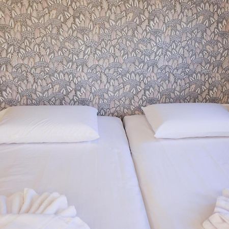 Uphill Unique Boutique Suites Skiathos-stad Buitenkant foto