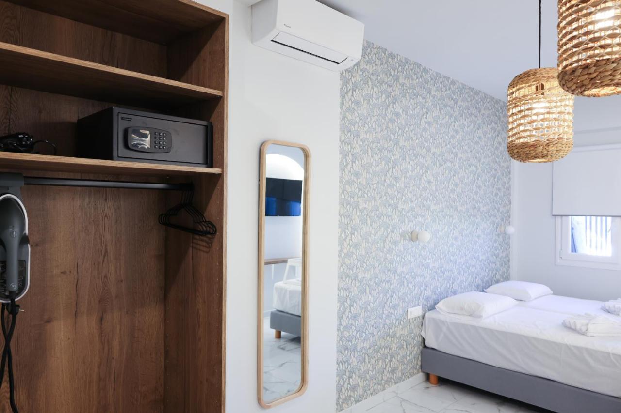 Uphill Unique Boutique Suites Skiathos-stad Buitenkant foto