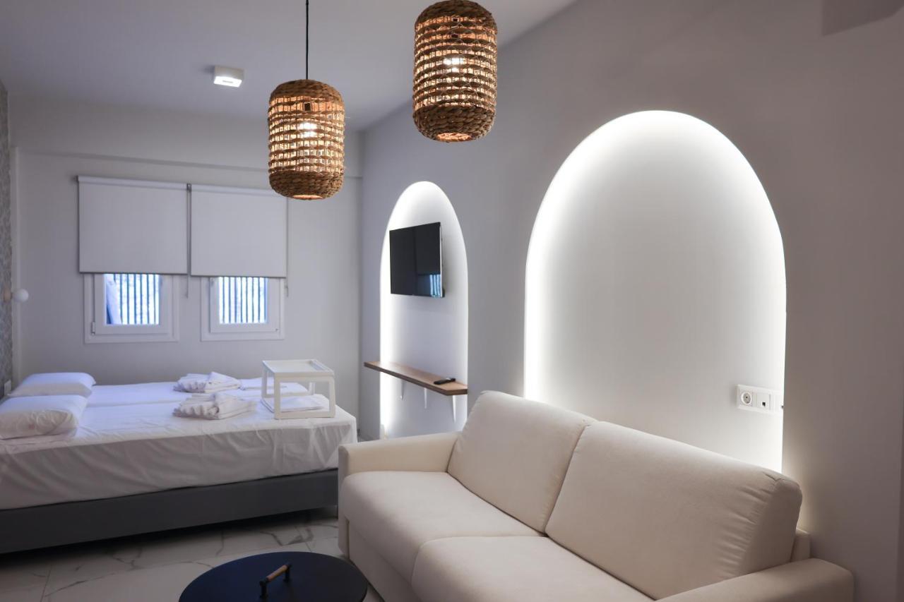 Uphill Unique Boutique Suites Skiathos-stad Buitenkant foto