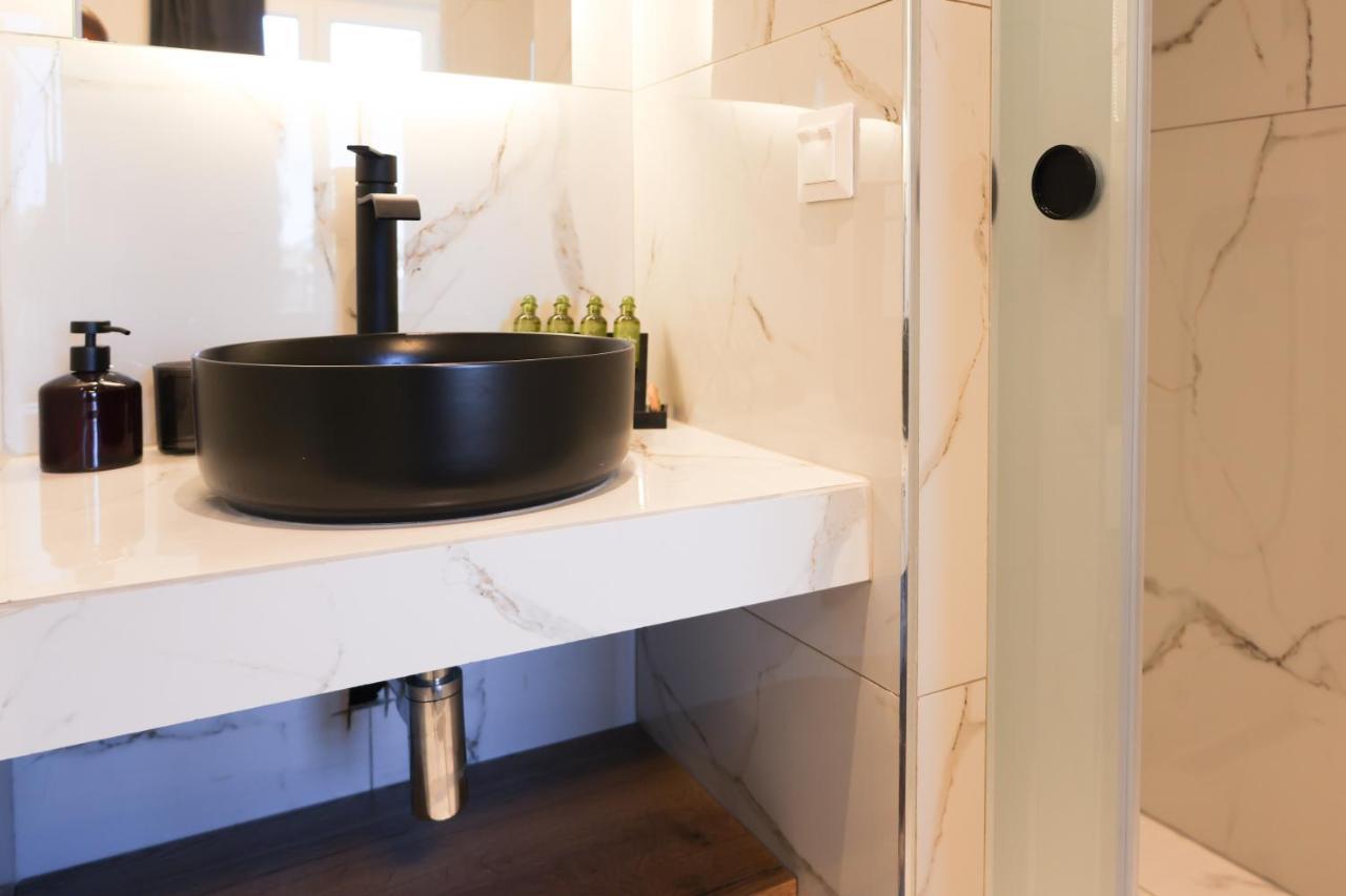 Uphill Unique Boutique Suites Skiathos-stad Buitenkant foto