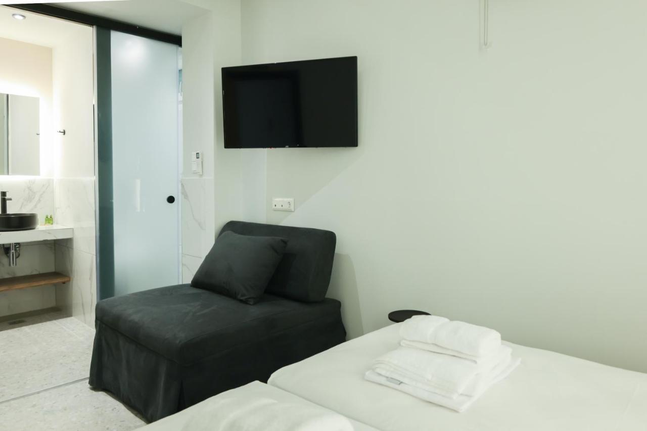 Uphill Unique Boutique Suites Skiathos-stad Buitenkant foto
