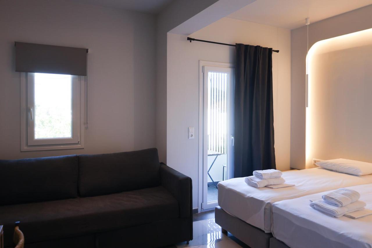 Uphill Unique Boutique Suites Skiathos-stad Buitenkant foto