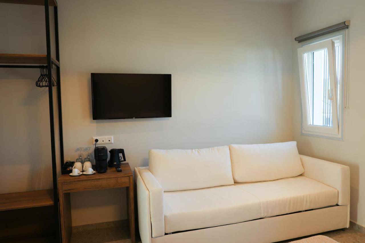 Uphill Unique Boutique Suites Skiathos-stad Buitenkant foto