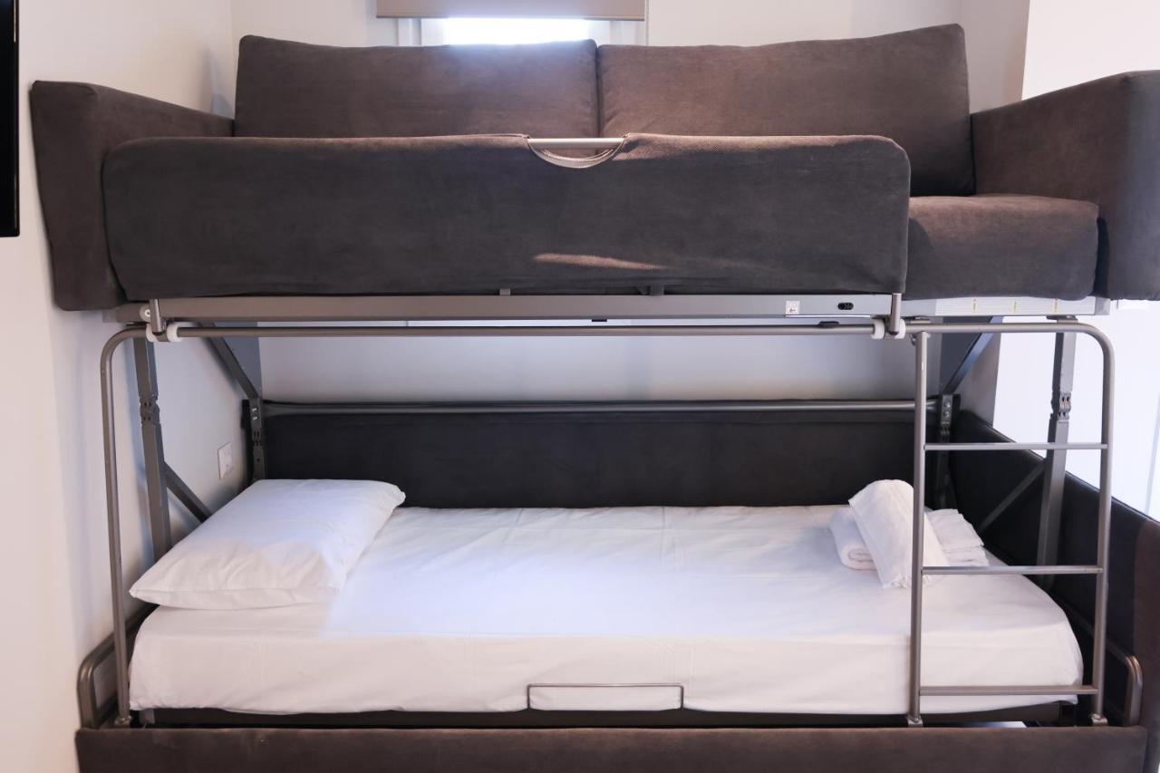 Uphill Unique Boutique Suites Skiathos-stad Buitenkant foto
