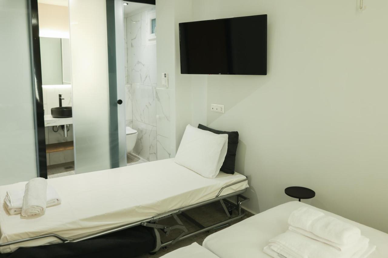 Uphill Unique Boutique Suites Skiathos-stad Buitenkant foto